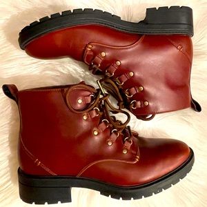 Cole Haan size 9 Leather Brianna Hiker in brick red